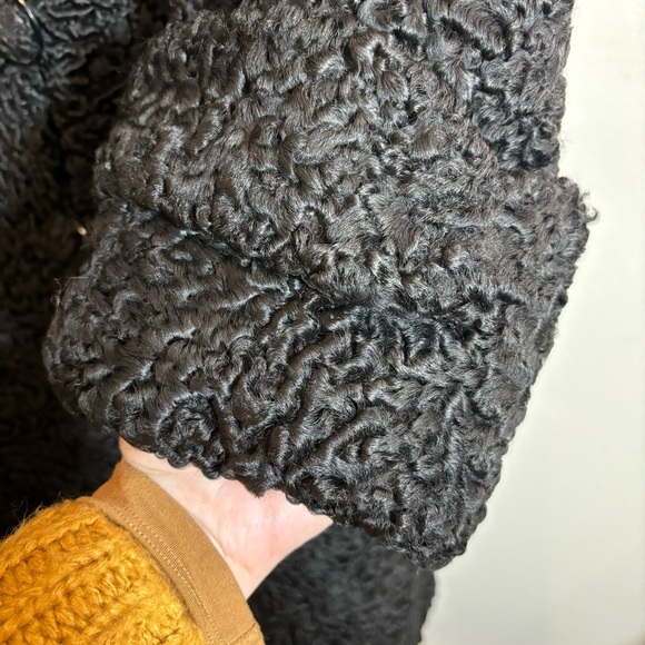 WOODWARDS Sz L-XL Mid  Length Unique Lining Buttoned Vintage Persian Lamb Coat - Picture 7 of 12